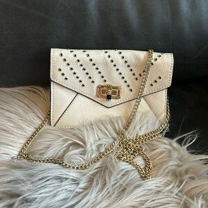 Diane von Furstenberg cross body purse 🤍